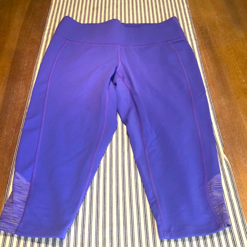 Lucy knee length exercise pants